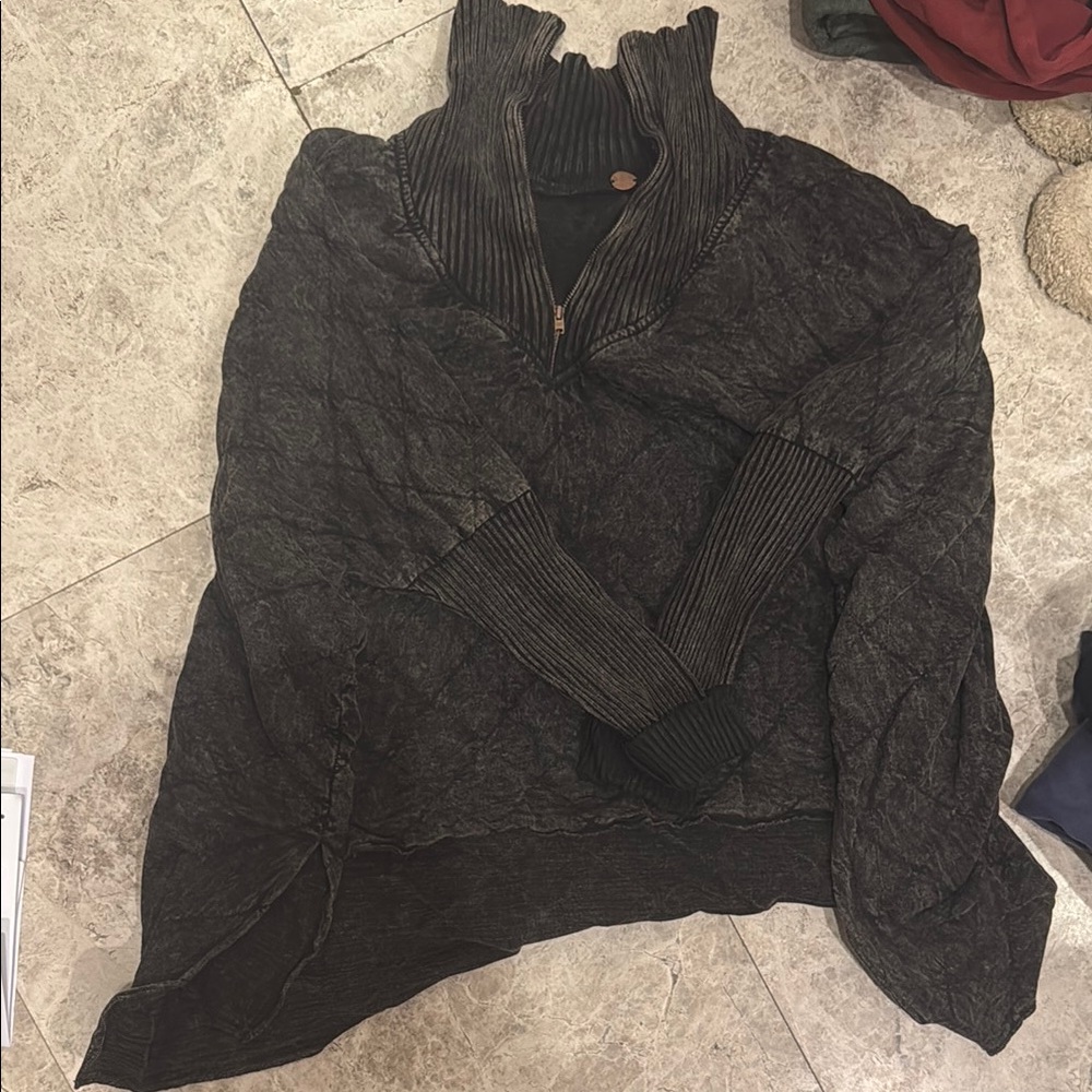 Free people oversized Dark gray Textured Sweater with collar detail